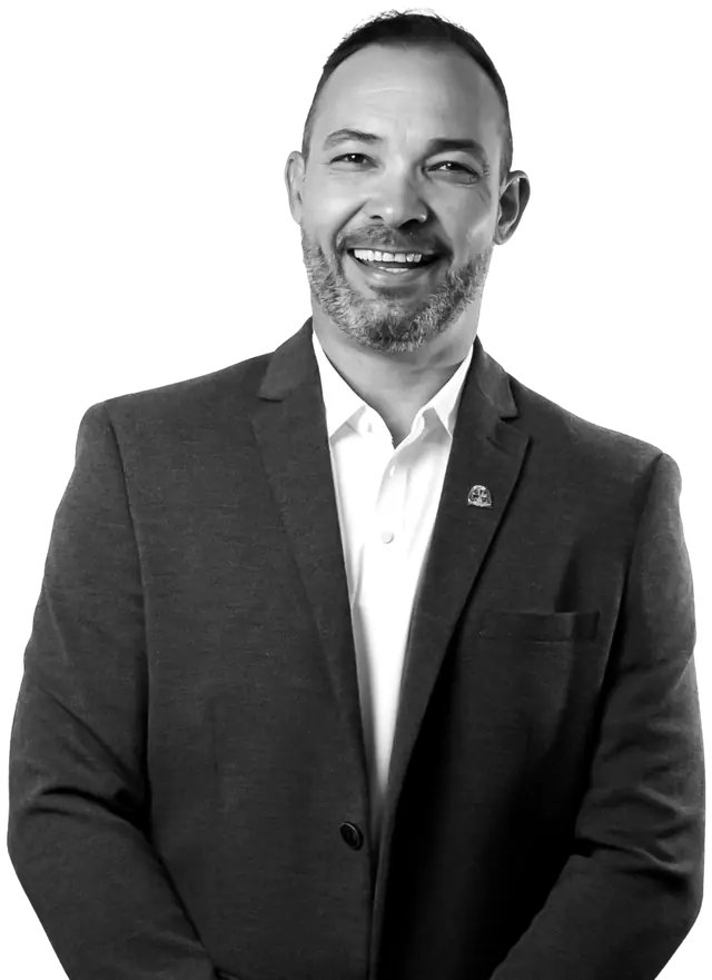 Retrato de Ricardo Japa em preto e branco